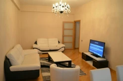 İcarə yeni tikili 3 otaqlı 130 m², Nizami m.-2