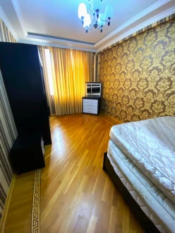 İcarə yeni tikili 3 otaqlı 100 m², İnşaatçılar m.-9