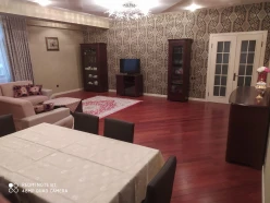 İcarə yeni tikili 3 otaqlı 150 m², Nizami m.-2