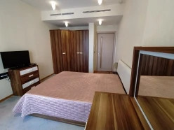 İcarə yeni tikili 3 otaqlı 116 m², Səbail r.-16