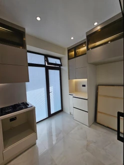 Satılır yeni tikili 3 otaqlı 103 m²,  İnşaatçılar m.-19