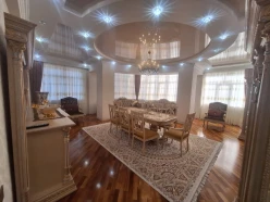 Метро Гянджлик, 4-комнатная новостройка, 200 м² – Продается