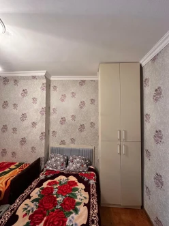 İcarə köhnə tikili 2 otaqlı 60 m²,  İnşaatçılar m.-20