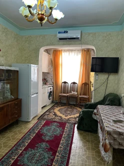 İcarə köhnə tikili 2 otaqlı 60 m²,  İnşaatçılar m.-6