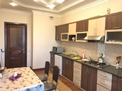 İcarə yeni tikili 4 otaqlı 170 m²,  Nəsimi-12