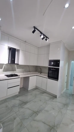 Satılır yeni tikili 2 otaqlı 99 m², Yasamal r.-3