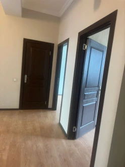 İcarə yeni tikili 4 otaqlı 103 m², İnşaatçılar m.-9