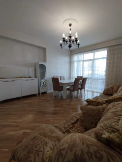 Satılır yeni tikili 2 otaqlı 85 m², Nəriman Nərimanov m.-16