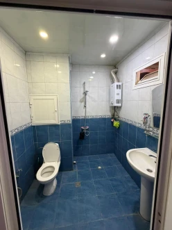 Satılır köhnə tikili 2 otaqlı 65 m²,  İnşaatçılar m.-3