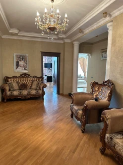 Satılır yeni tikili 3 otaqlı 135 m²,  Nəriman Nərimanov m.-8