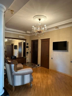 Satılır yeni tikili 3 otaqlı 135 m²,  Nəriman Nərimanov m.-4