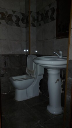 İcarə köhnə tikili 3 otaqlı 80 m²,  Bakıxanov-12