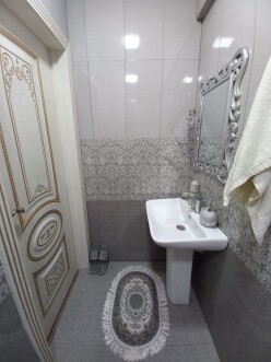 Satılır köhnə tikili 4 otaqlı 120 m²,  İnşaatçılar m.-6