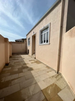 Satılır ev/villa 3 otaqlı 130 m², Azadlıq prospekti m.-2 Satılır ev/villa 3 otaqlı 130 m², Azadlıq prospekti m.-2