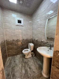 Satılır ev/villa 3 otaqlı 130 m², Azadlıq prospekti m.-10