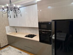 Satılır yeni tikili 2 otaqlı 94 m²,  Bakıxanov-7