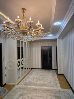 Satılır yeni tikili 2 otaqlı 94 m²,  Bakıxanov-18