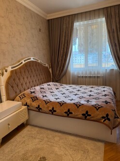Satılır yeni tikili 2 otaqlı 94 m²,  Bakıxanov-14