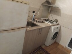 İcarə köhnə tikili 2 otaqlı 50 m²,  Bakıxanov-7