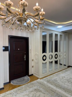 Satılır yeni tikili 2 otaqlı 94 m²,  Bakıxanov-22