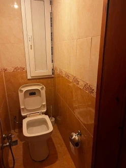 Satılır yeni tikili 5 otaqlı 120 m², İnşaatçılar m.-3