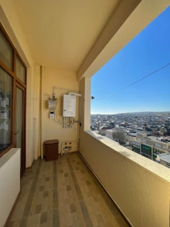 Satılır yeni tikili 2 otaqlı 75 m², İnşaatçılar m.-8