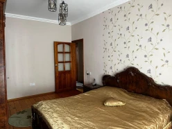 Satılır yeni tikili 5 otaqlı 120 m², İnşaatçılar m.-16