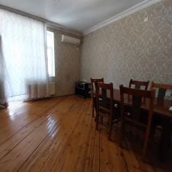 İcarə yeni tikili 2 otaqlı 45 m², İnşaatçılar m.-3