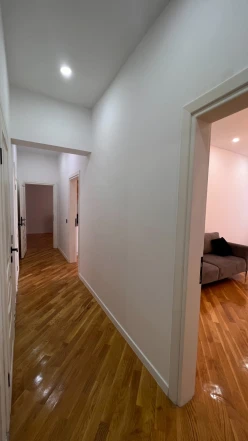 Satılır yeni tikili 2 otaqlı 85 m², İnşaatçılar m.-10