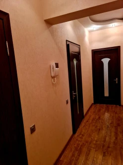 Satılır yeni tikili 2 otaqlı 90 m², İnşaatçılar m.-6