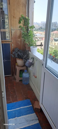 Satılır köhnə tikili 3 otaqlı 65 m², Gənclik m.-10 Satılır köhnə tikili 3 otaqlı 65 m², Gənclik m.-10