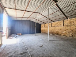 Продаётся помещение площадью 120 м² рядом со станцией метро Нариман Нариманов.