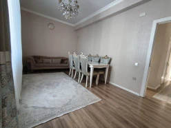 Satılır yeni tikili 2 otaqlı 60 m²,  İnşaatçılar m.-6