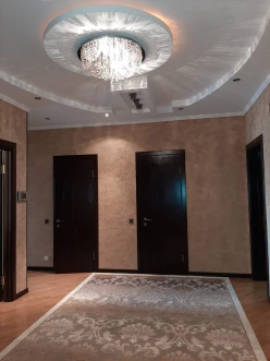 Satılır yeni tikili 3 otaqlı 137 m², İnşaatçılar m.-7