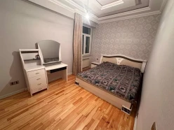 Satılır yeni tikili 3 otaqlı 68 m², İnşaatçılar m.-9