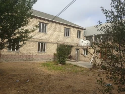 Satılır ev/villa 12 otaqlı 380 m², Gəncə-11