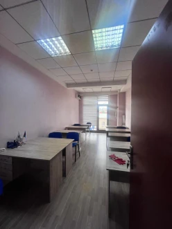 İcarə ofis 1 otaqlı 25 m²,  28 May m.-3
