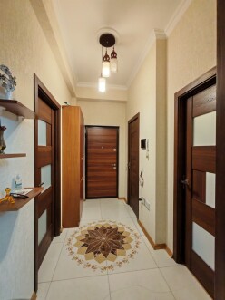Satılır yeni tikili 2 otaqlı 65 m²,  Avtovağzal m.-9