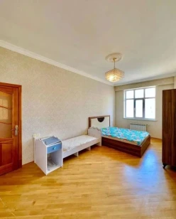 Satılır yeni tikili 2 otaqlı 100 m², İnşaatçılar m.-4