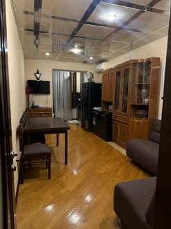 Satılır köhnə tikili 3 otaqlı 100 m², Nəriman Nərimanov m.-16