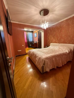 Satılır köhnə tikili 3 otaqlı 100 m², Nəriman Nərimanov m.-4