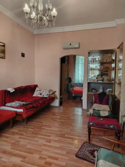 Satılır köhnə tikili 2 otaqlı 47 m², 28 May m.-9