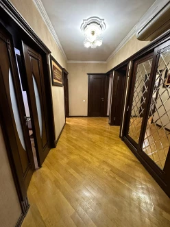 Satılır köhnə tikili 3 otaqlı 100 m², Nəriman Nərimanov m.-10