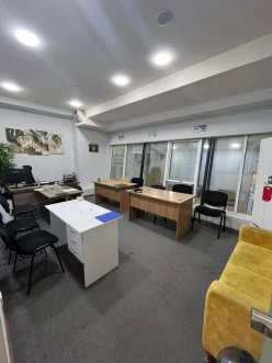 İcarə ofis 1 otaqlı 36 m²,  28 May m.-2