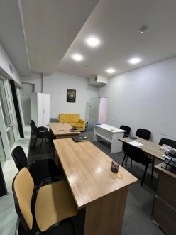 İcarə ofis 1 otaqlı 36 m²,  28 May m.-5