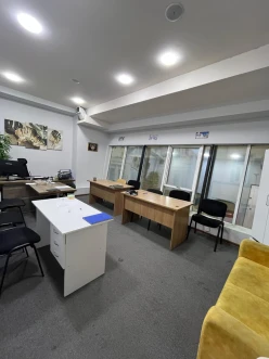 İcarə ofis 1 otaqlı 36 m²,  28 May m.-4