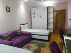 İcarə yeni tikili 3 otaqlı 136 m²,  Yasamal-8