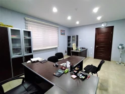 Satılır ofis 10 otaqlı 250 m², Qara Qarayev m.-2