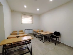 Satılır ofis 10 otaqlı 250 m², Qara Qarayev m.-12