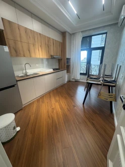 İcarə yeni tikili 3 otaqlı 114 m², Gənclik m.-9 İcarə yeni tikili 3 otaqlı 114 m², Gənclik m.-9